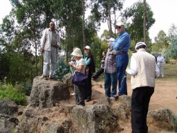 06-il-gruppo-con-la-guida